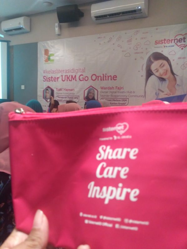 UKM Go Online Bersama Sisternet dan XL Axiata di Batiqa Hotel Surabaya